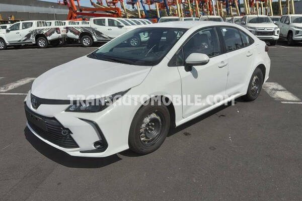 Toyota corolla sedan-pwr 1.6l essence automatique xli blanc