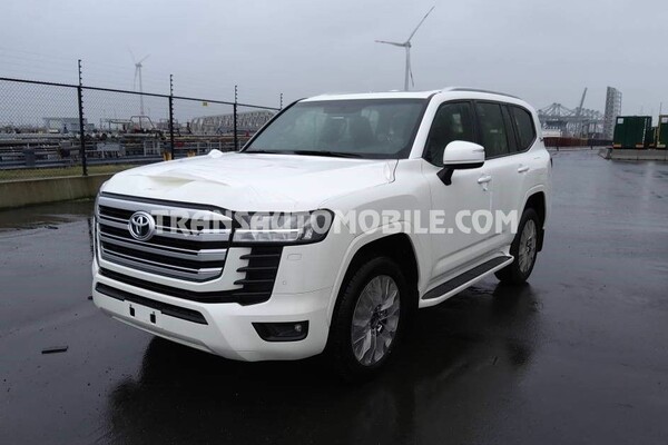Toyota land cruiser 300 v6  gxr-8 7 seaters / places  70th anniversary 3.3l turbo diesel automatique blanco perla