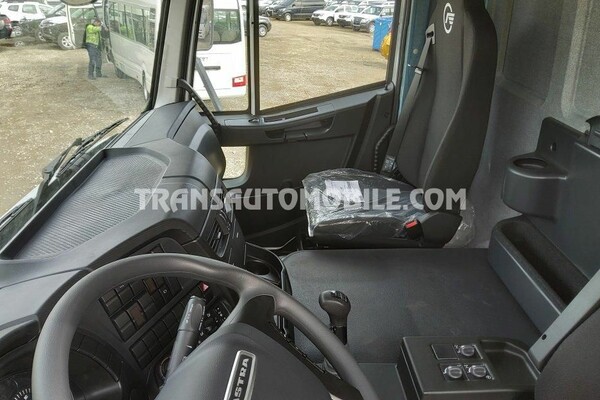 Iveco astra hd9 44.38 12.9l turbo diesel 4x4 version bus 30 places/seats 